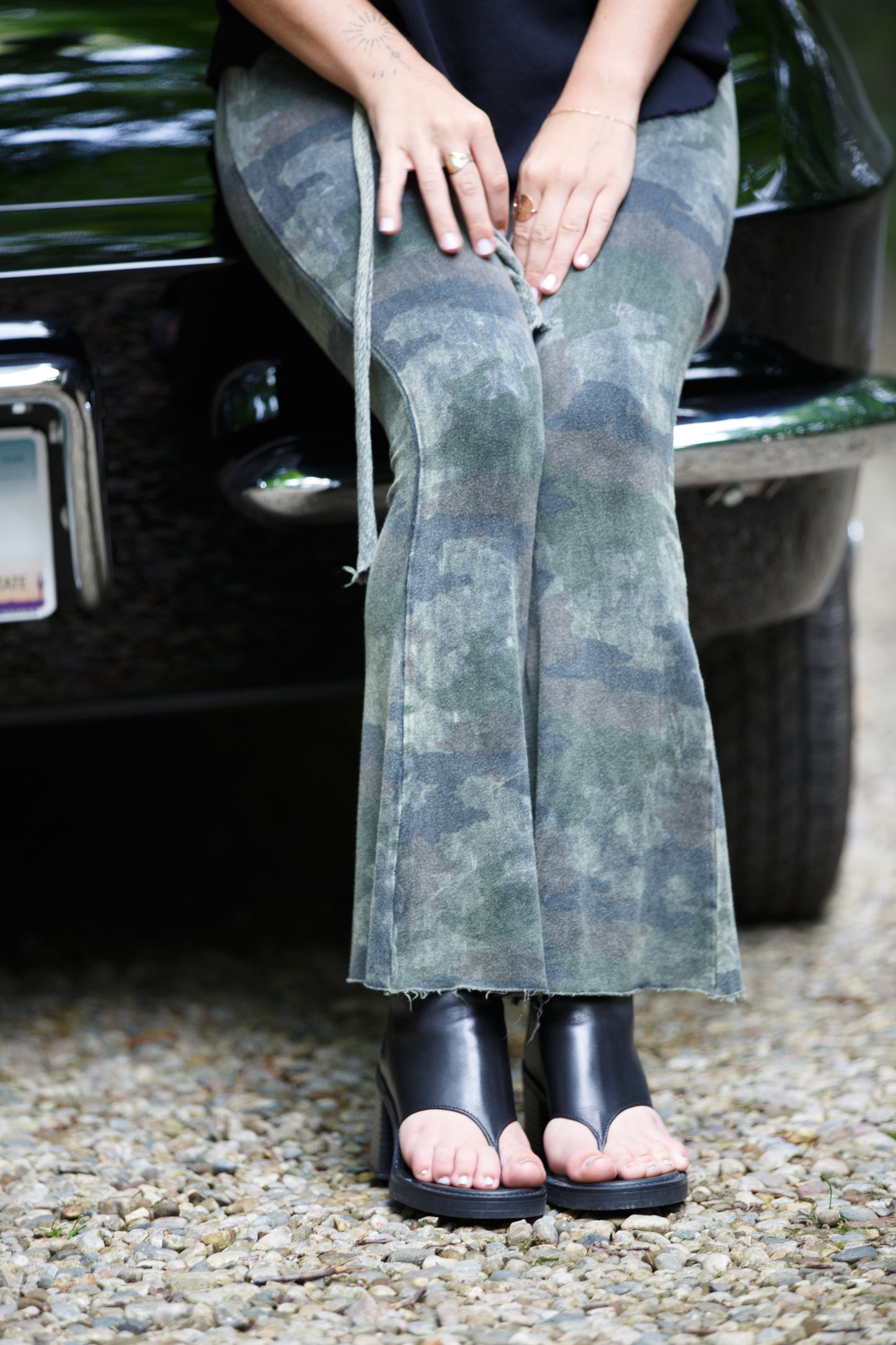 CROP TIE BOOTLEG PANT-VINTAGE ARMY CAMO