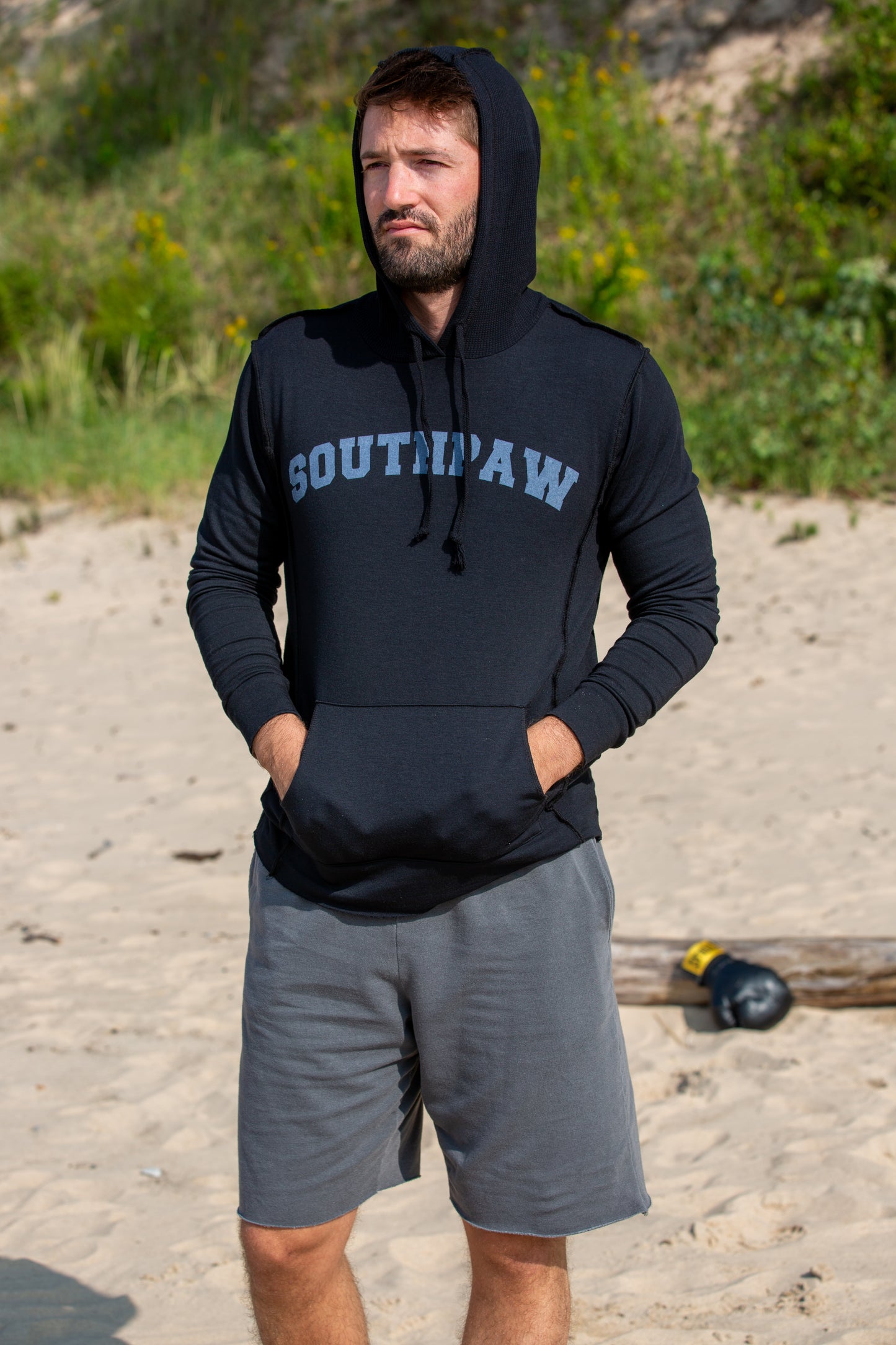 SOUTHPAW SWEATSHIRT - BLACK