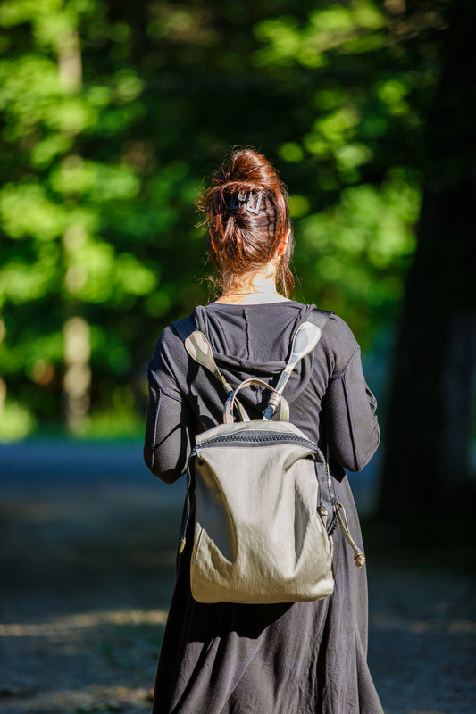 HARMIN THE DAILY BACKPACK-STONE/CAMO