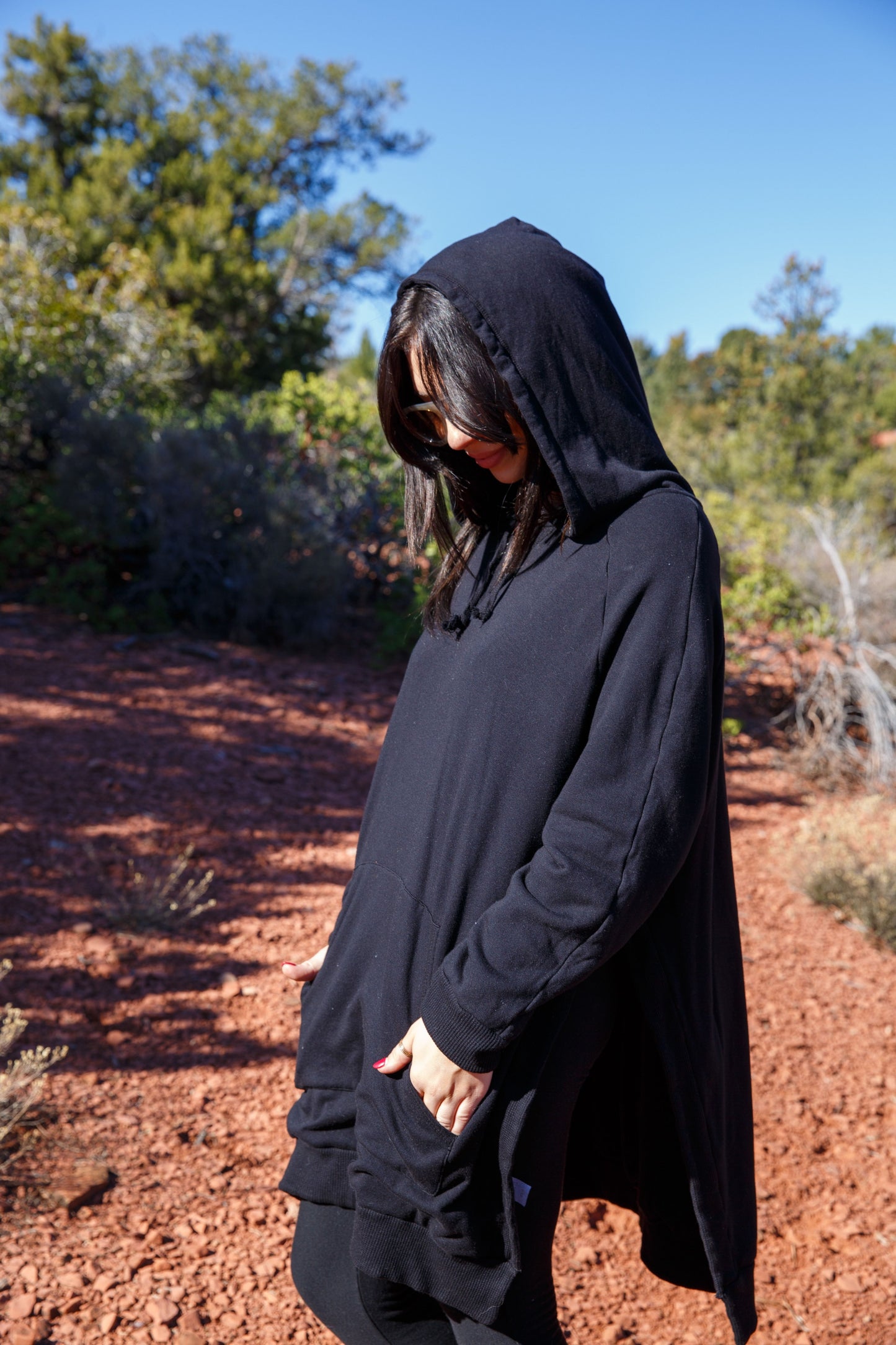 OVERSIZED HOODIE - BLACK