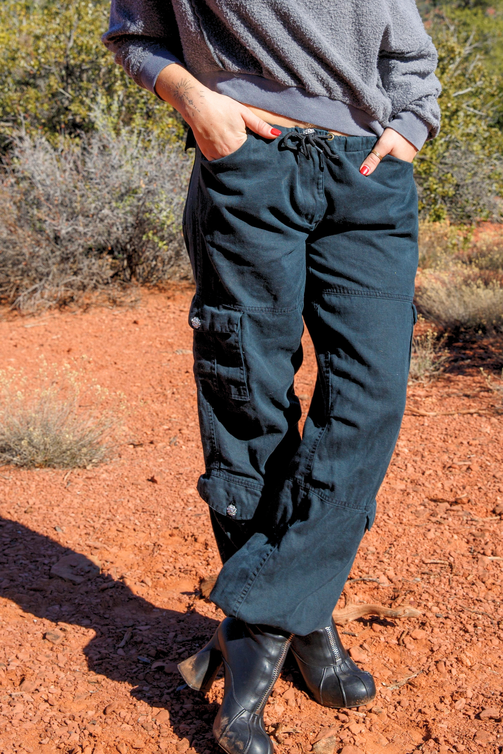 R&R CARGO PANT W/ CRYSTAL BUTTONS - BLACK